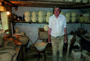 The potter Arcadie Pașcaniuc and its workshop (Marginea, Suceava County)
